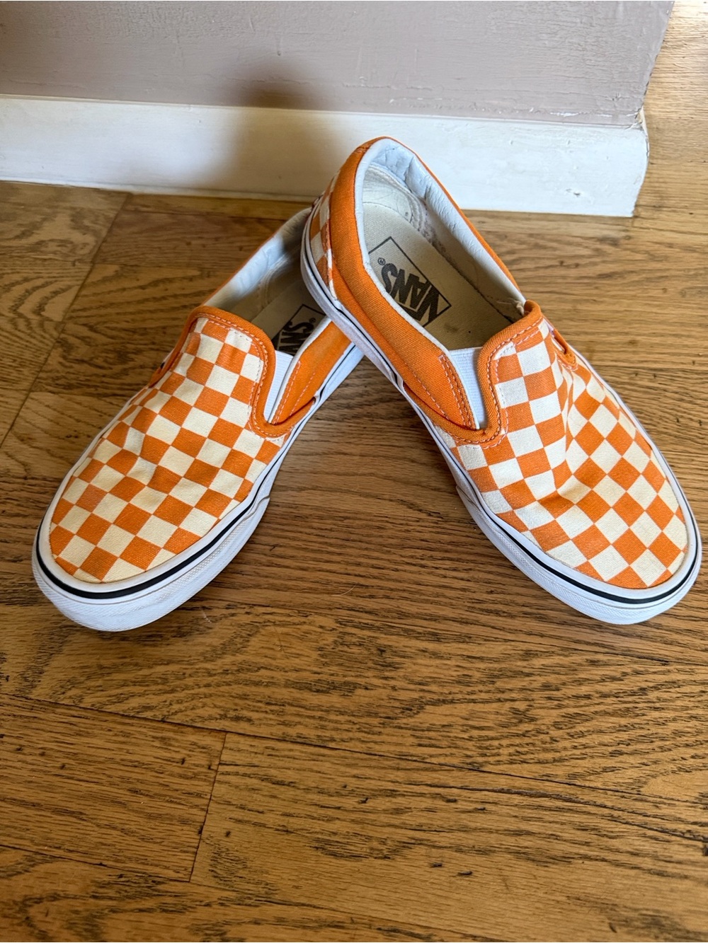 Vans Classic Slip-On Checkerboard Orange/White Sneakers Women’s Sz 7.5/Men’s 6